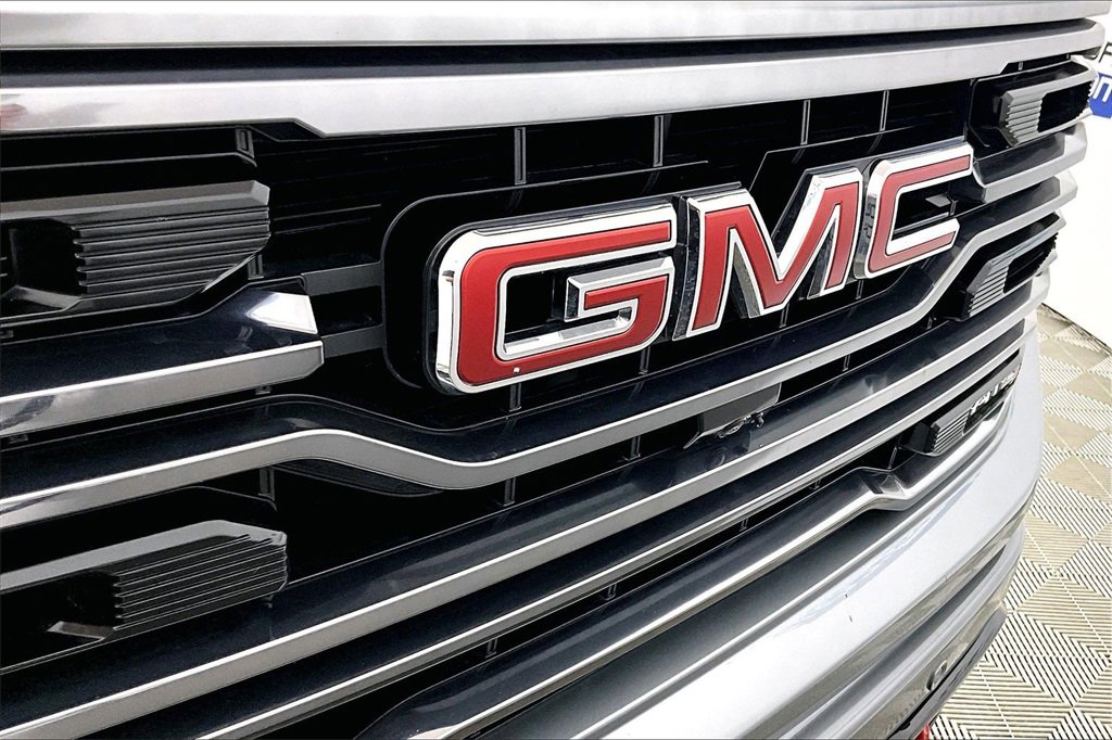 Used 2024 GMC Sierra 1500 AT4 w/ Technology Package image 23