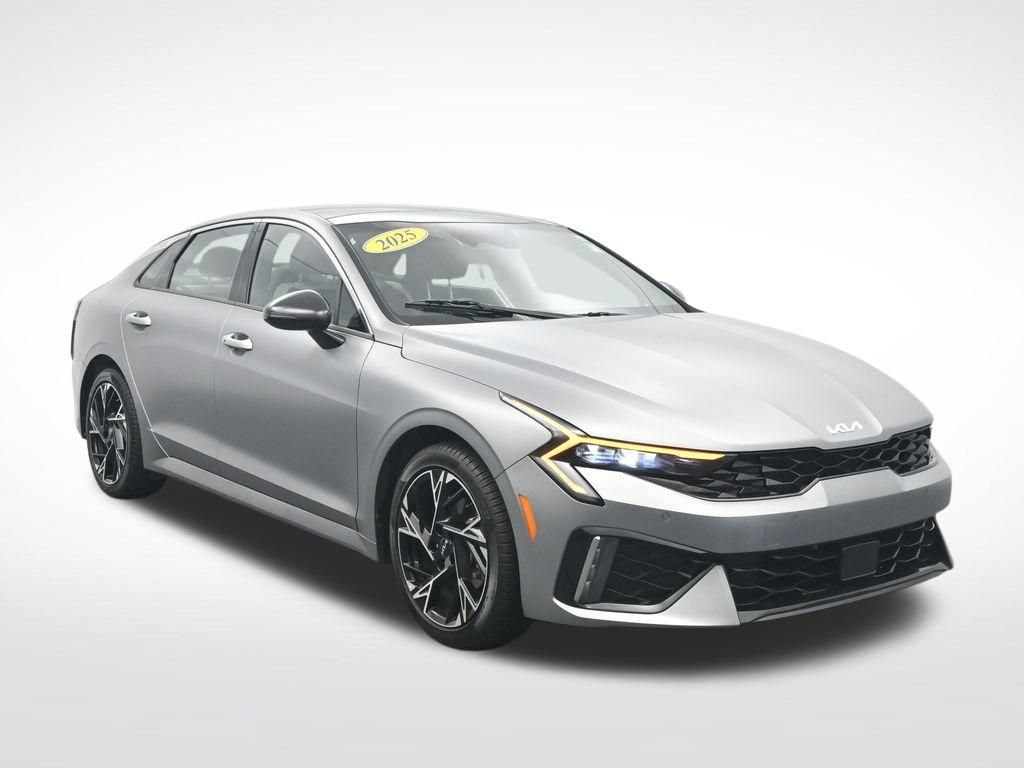 Used 2025 Kia K5 GT-Line w/ GT-Line Premium Package FWD image 3