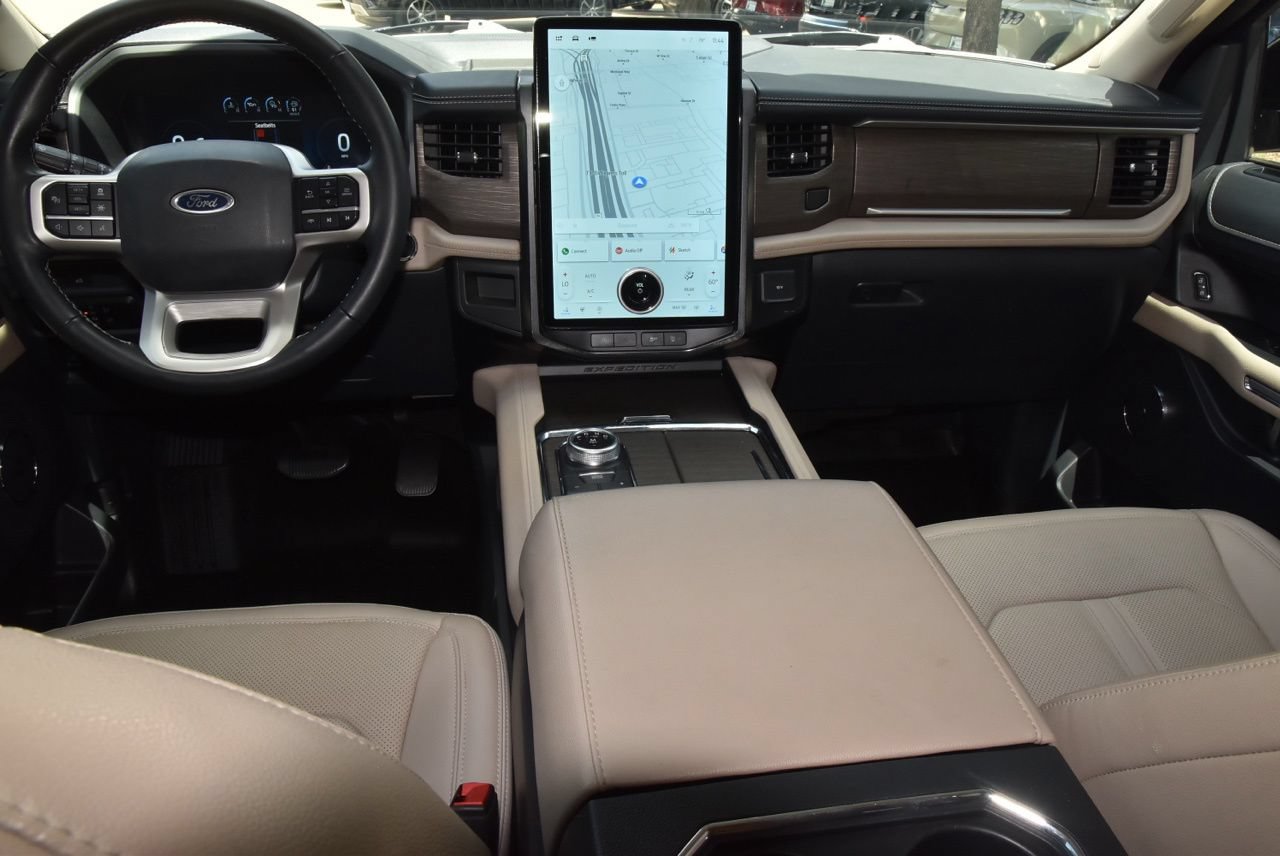 Certified 2024 Ford Expedition Limited RWD image 17