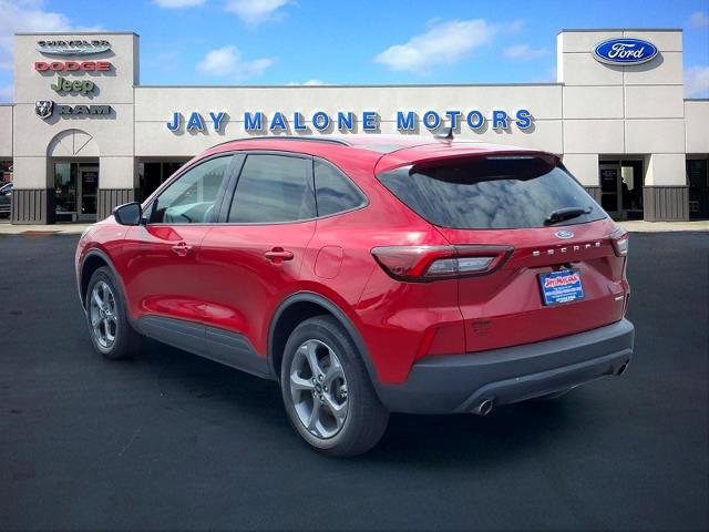 Certified 2025 Ford Escape ST-Line Select AWD/4WD image 4