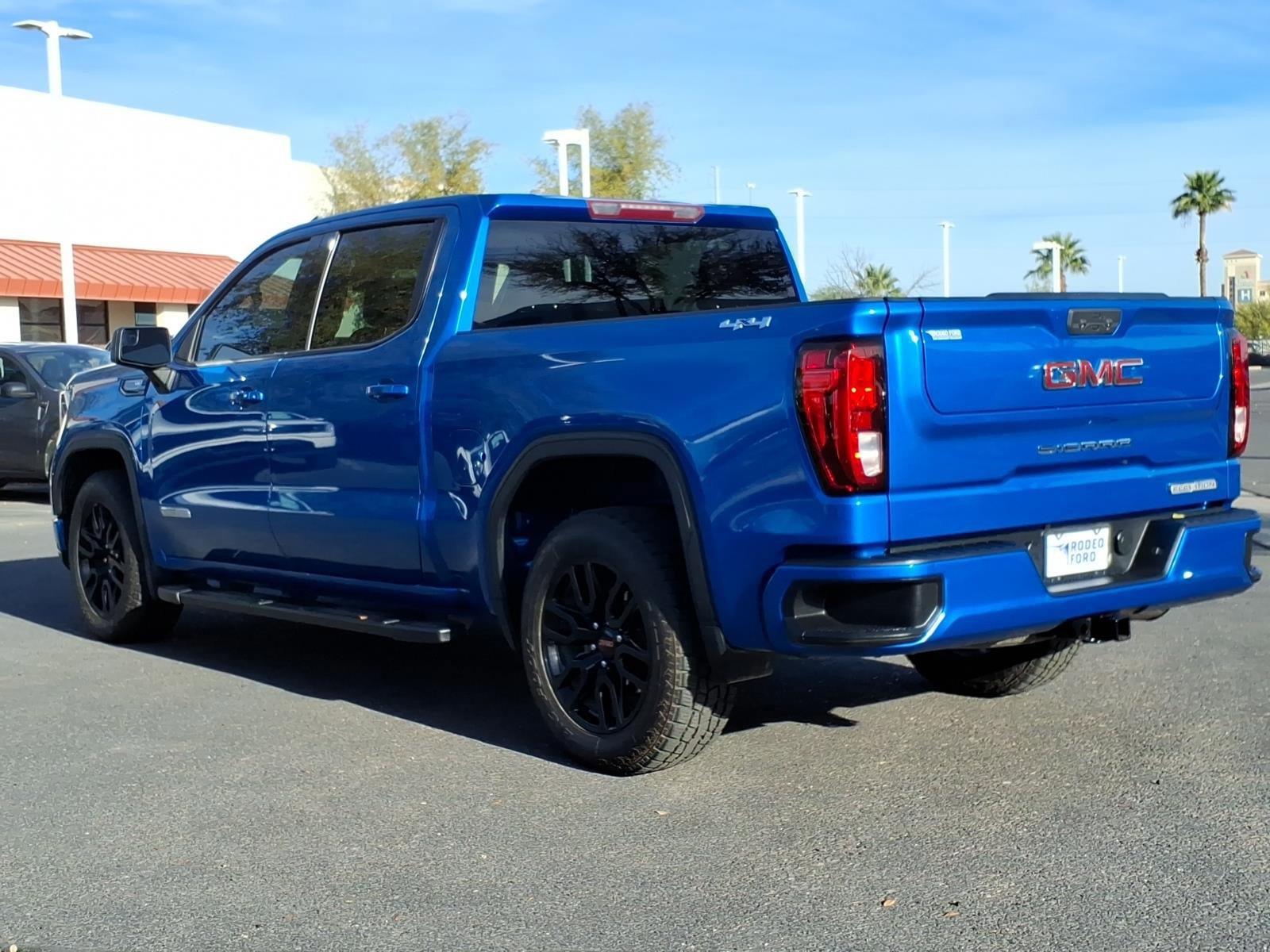 Used 2022 GMC Sierra 1500 Elevation image 5