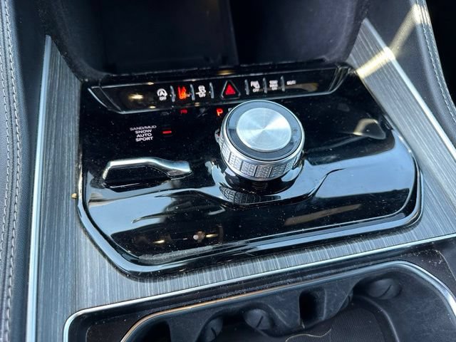 Used 2024 Jeep Wagoneer Series II AWD/4WD image 21