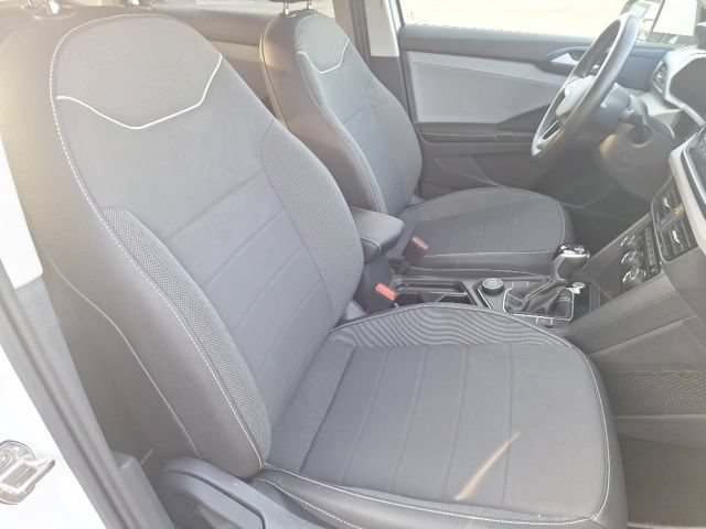 Used 2024 Volkswagen Taos SE AWD/4WD image 20