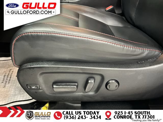 Used 2019 Toyota Highlander SE w/ Nightshade Edition FWD image 22