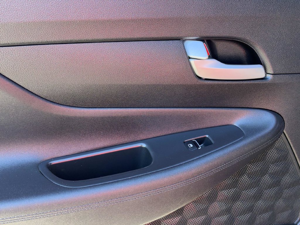 Used 2019 Hyundai Santa Fe SEL FWD image 20