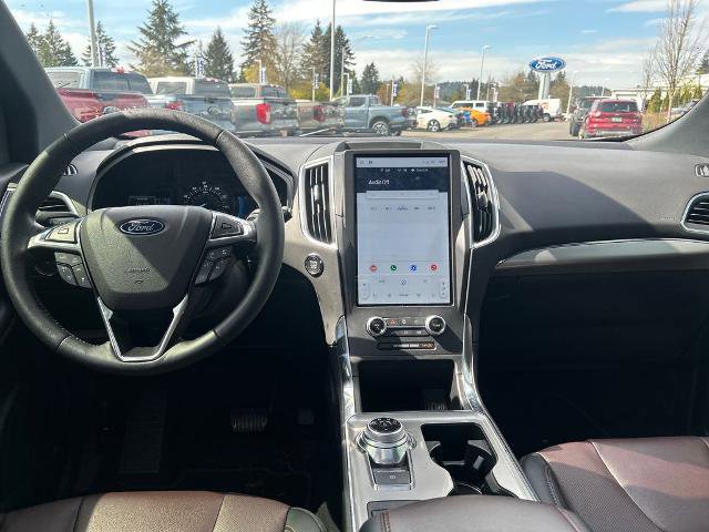 Certified 2022 Ford Edge Titanium w/ Equipment Group 301A image 6