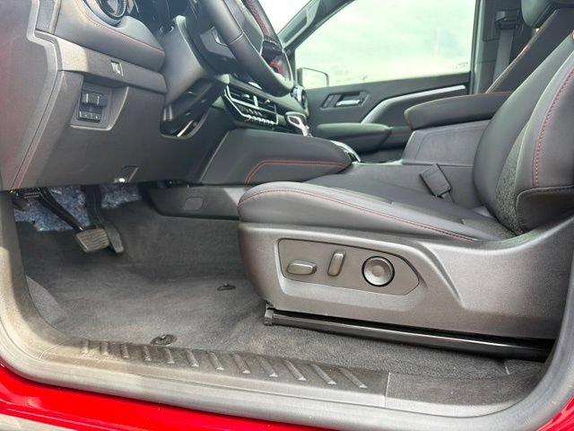 Used 2024 Chevrolet Colorado Z71 w/ Z71 Convenience Package 2 AWD/4WD image 14