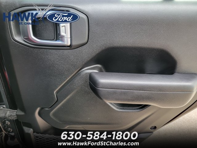 Used 2024 Jeep Gladiator Rubicon w/ Technology Group AWD/4WD image 20