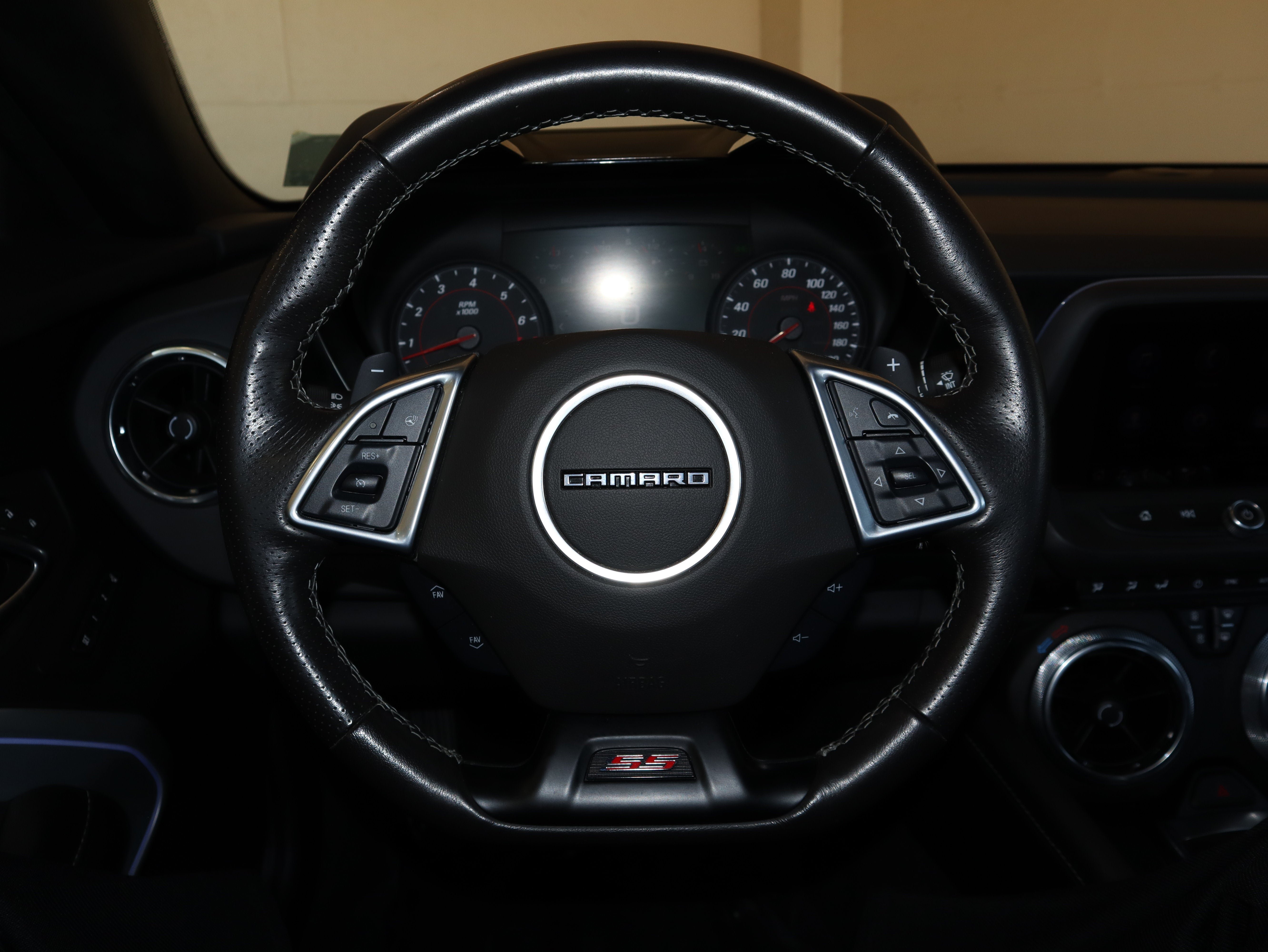 Used 2022 Chevrolet Camaro SS RWD image 24