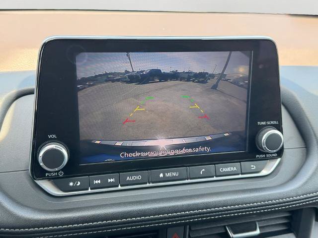 Used 2023 Nissan Rogue SV FWD image 20