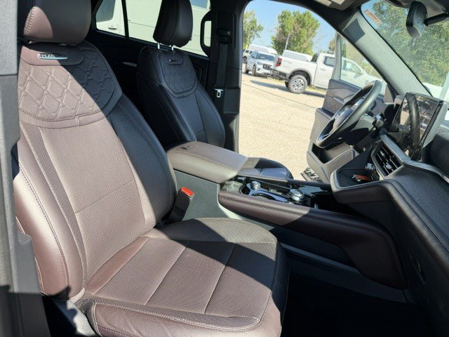 Certified 2025 Ford Explorer Platinum w/ LUX Leather Package AWD/4WD image 38