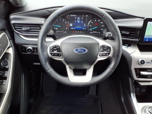 Certified 2023 Ford Explorer XLT w/ Equipment Group 202A AWD/4WD image 29