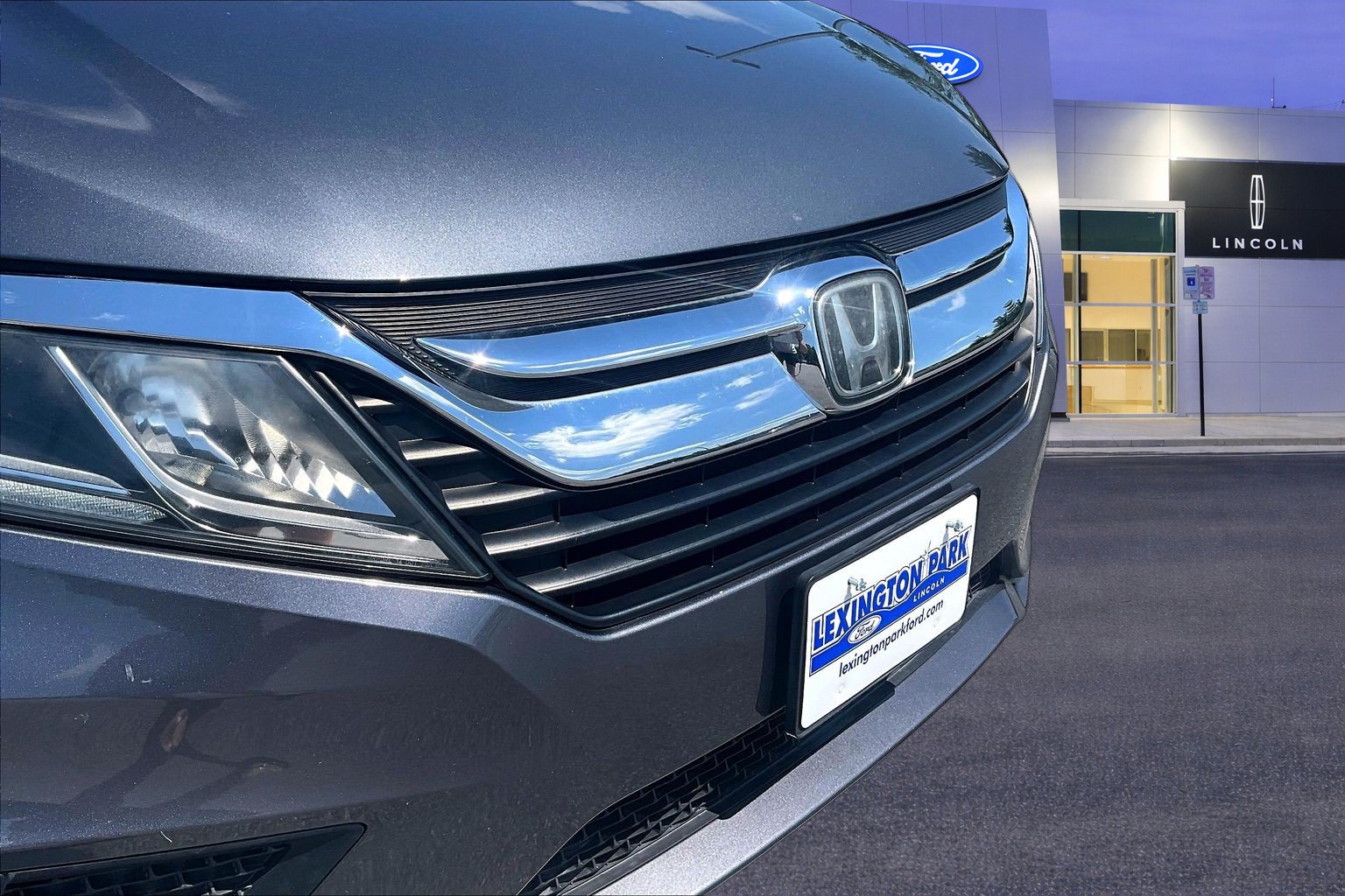 Used 2018 Honda Odyssey EX-L image 34