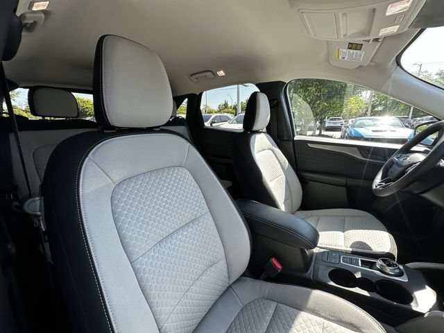 Certified 2023 Ford Escape Active AWD/4WD image 35