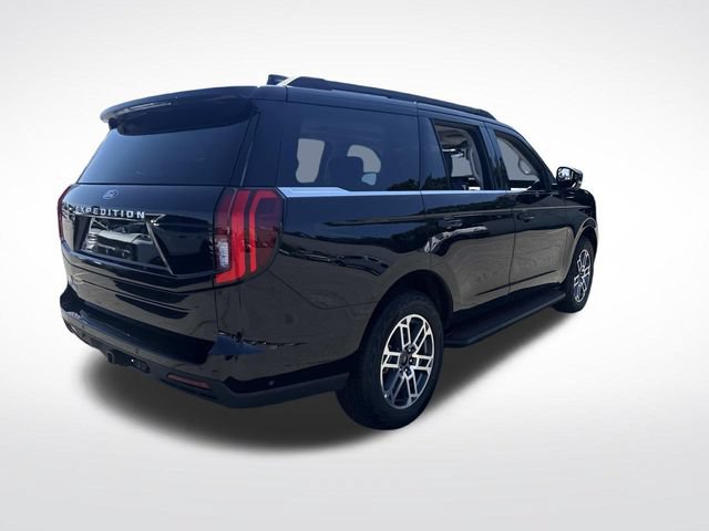 Certified 2025 Ford Expedition Active AWD/4WD image 8