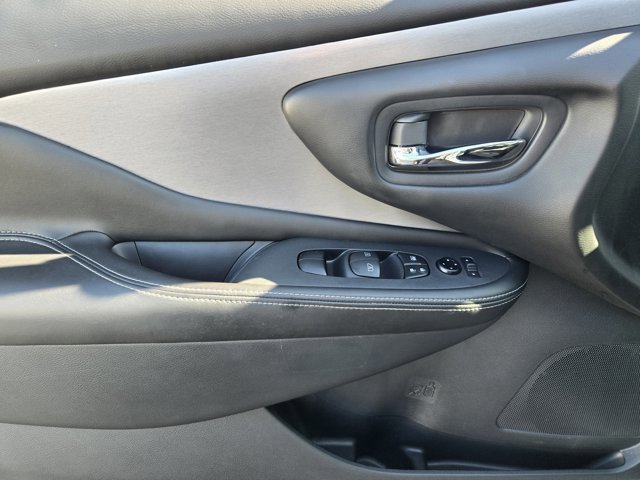 Used 2022 Nissan Murano S image 19