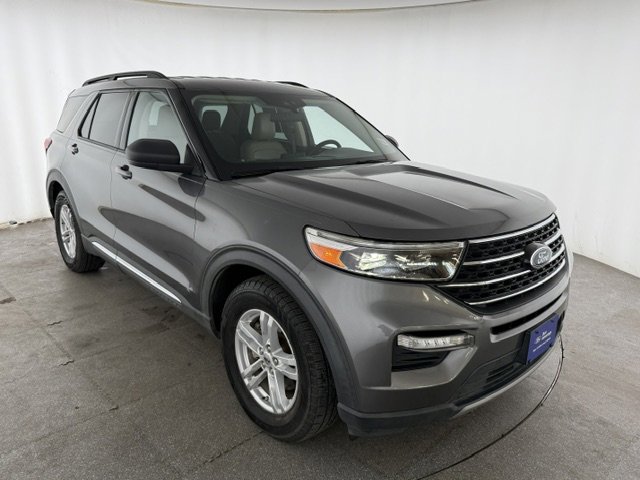 Certified 2021 Ford Explorer XLT w/ Equipment Group 202A RWD image 3