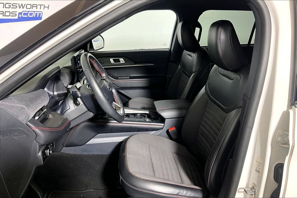 Certified 2025 Ford Explorer ST-Line AWD/4WD image 20