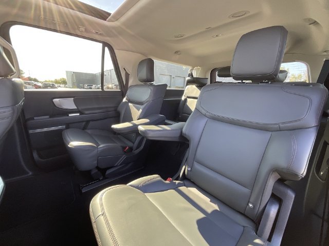 Certified 2025 Ford Expedition Max Active AWD/4WD image 24