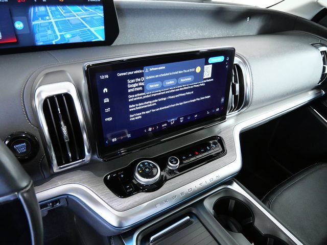 Certified 2025 Ford Expedition Platinum AWD/4WD image 52