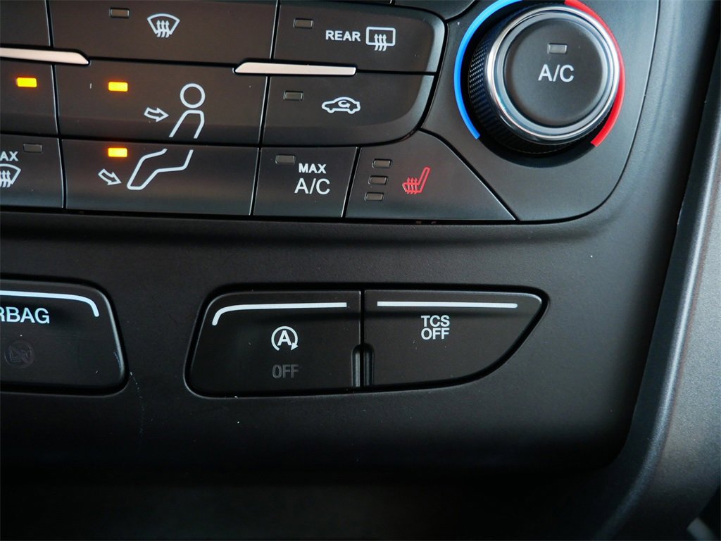 Certified 2017 Ford Escape SE w/ SE Leather Comfort Package image 24