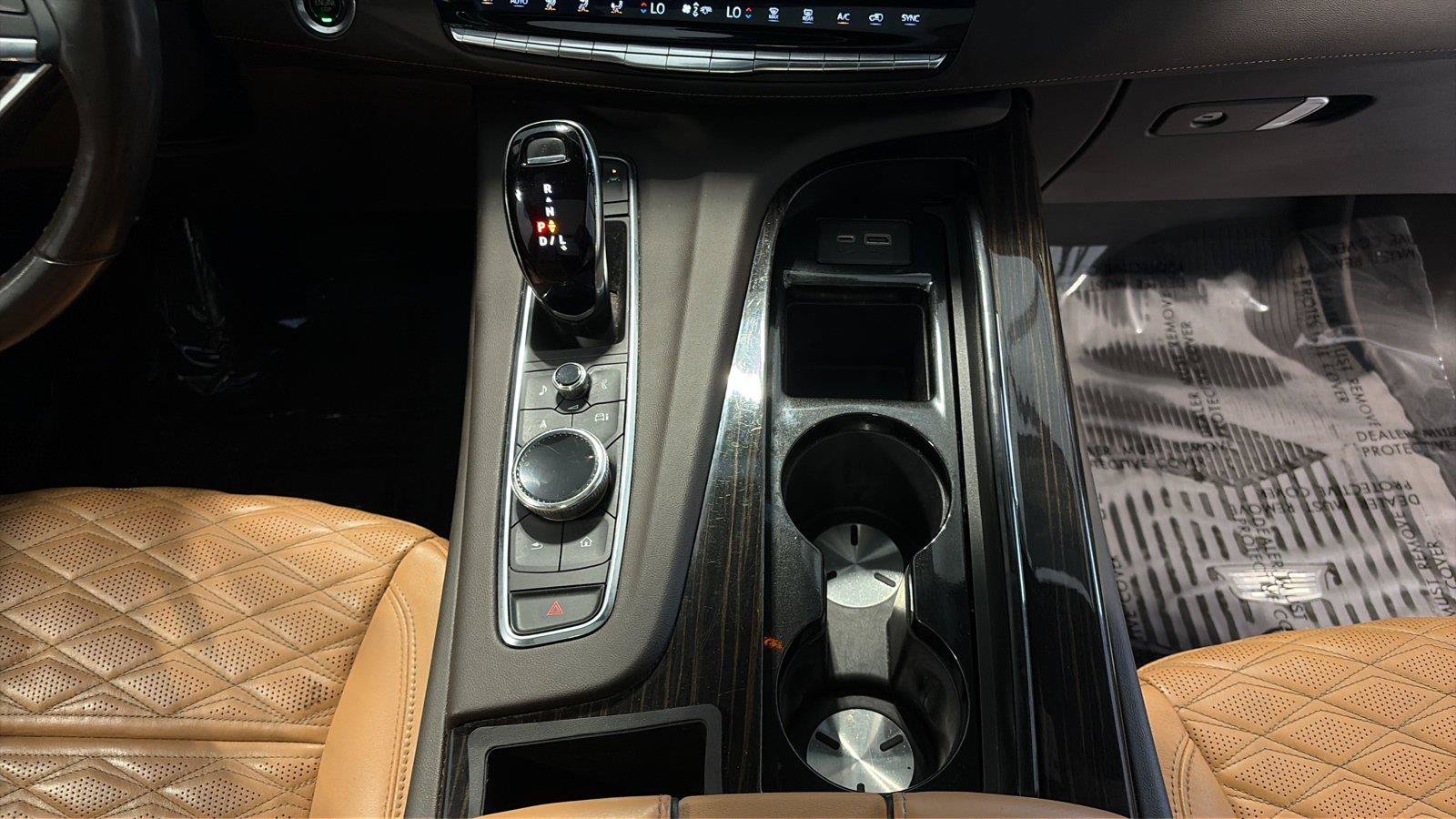 Used 2021 Cadillac Escalade ESV Sport w/ Driver Assist Tech Package AWD/4WD image 30