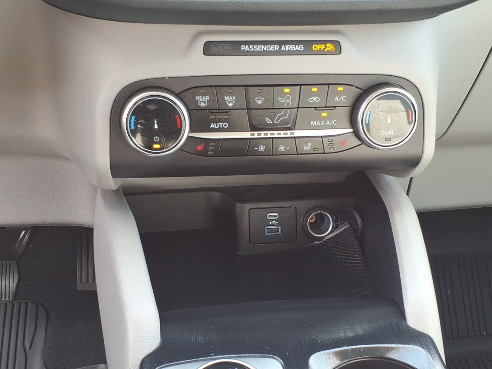 Certified 2023 Ford Escape Active AWD/4WD image 19