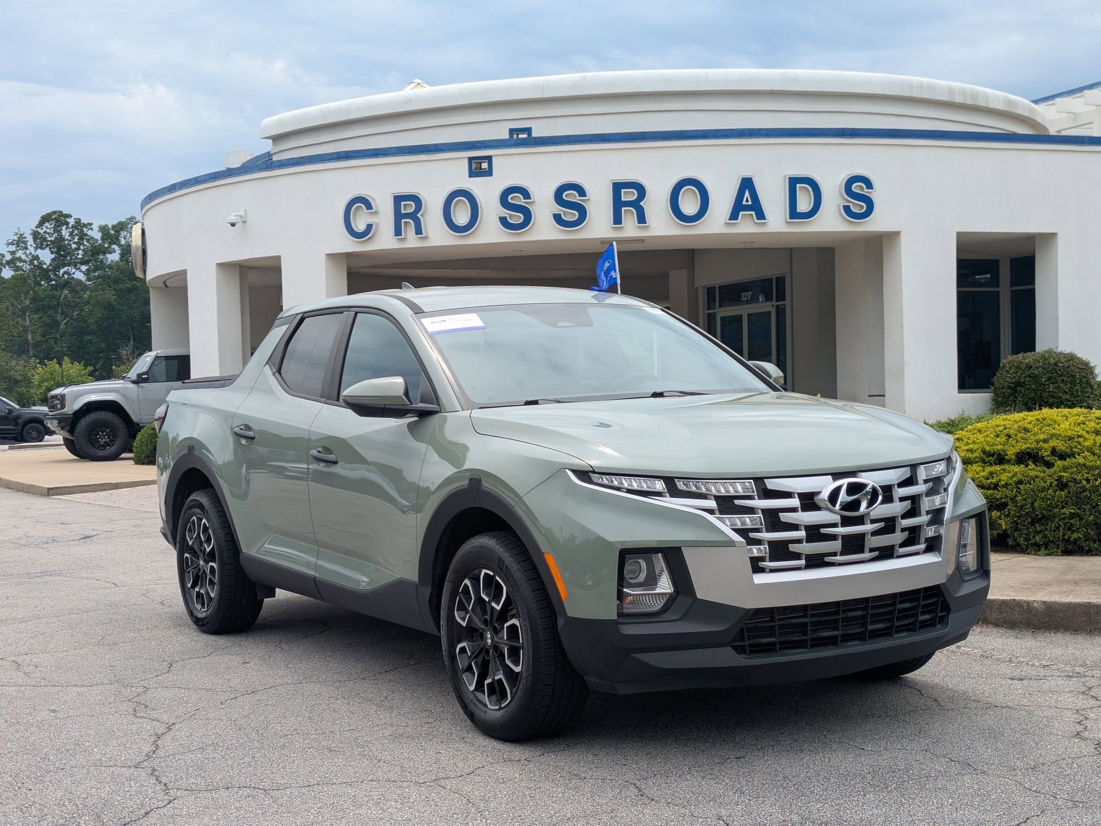 Used 2022 Hyundai Santa Cruz SEL FWD image 1