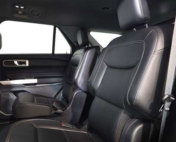 Certified 2023 Ford Explorer XLT w/ Equipment Group 202A image 13