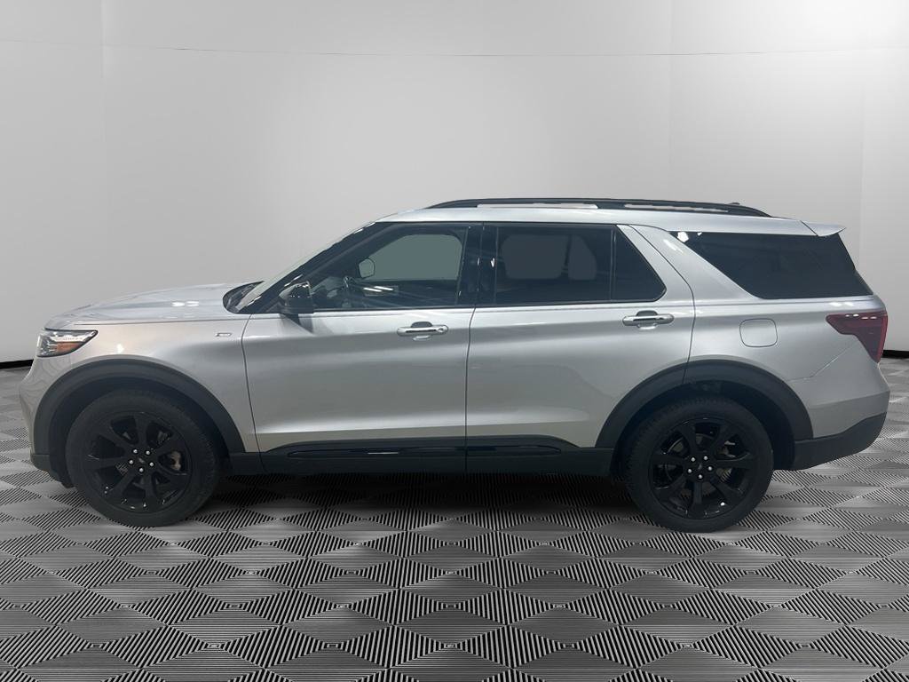 Certified 2024 Ford Explorer ST-Line w/ Class IV Trailer Tow Package AWD/4WD image 4