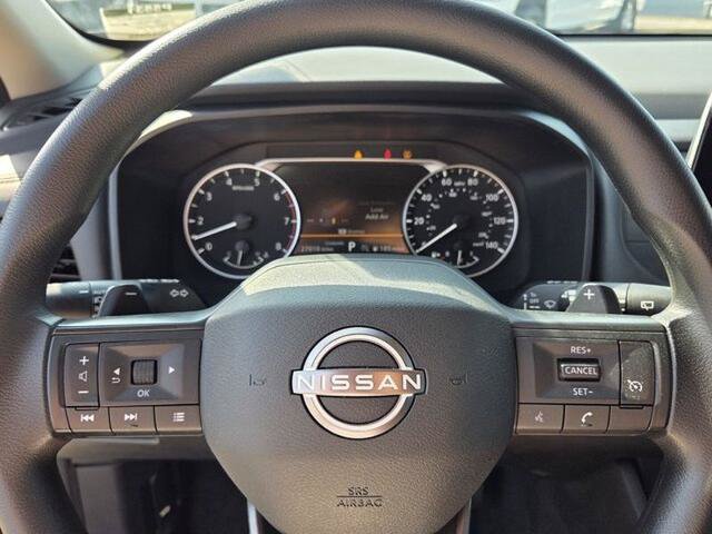 Used 2025 Nissan Rogue S FWD image 22