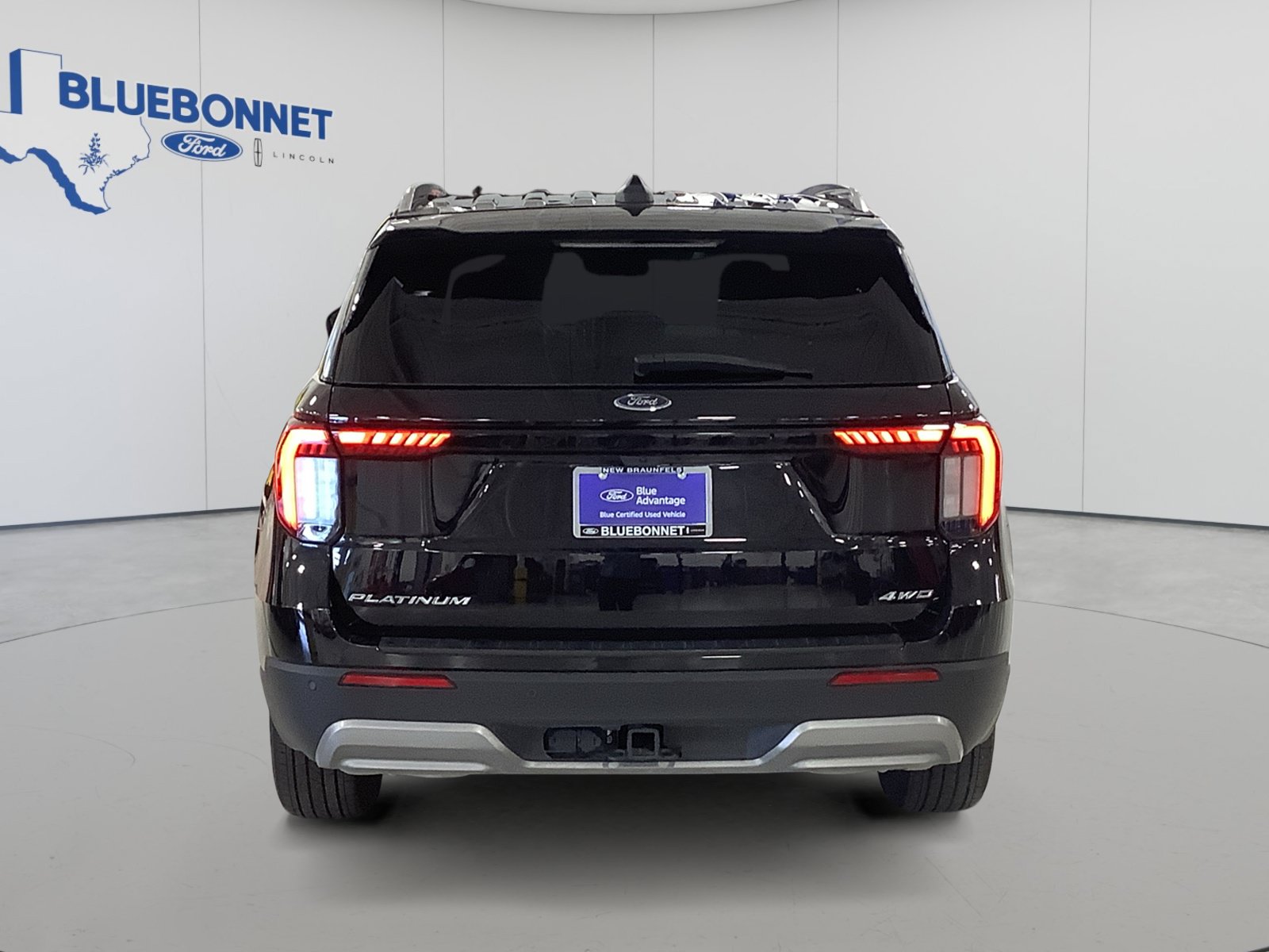 Certified 2026 Ford Explorer Platinum AWD/4WD image 5