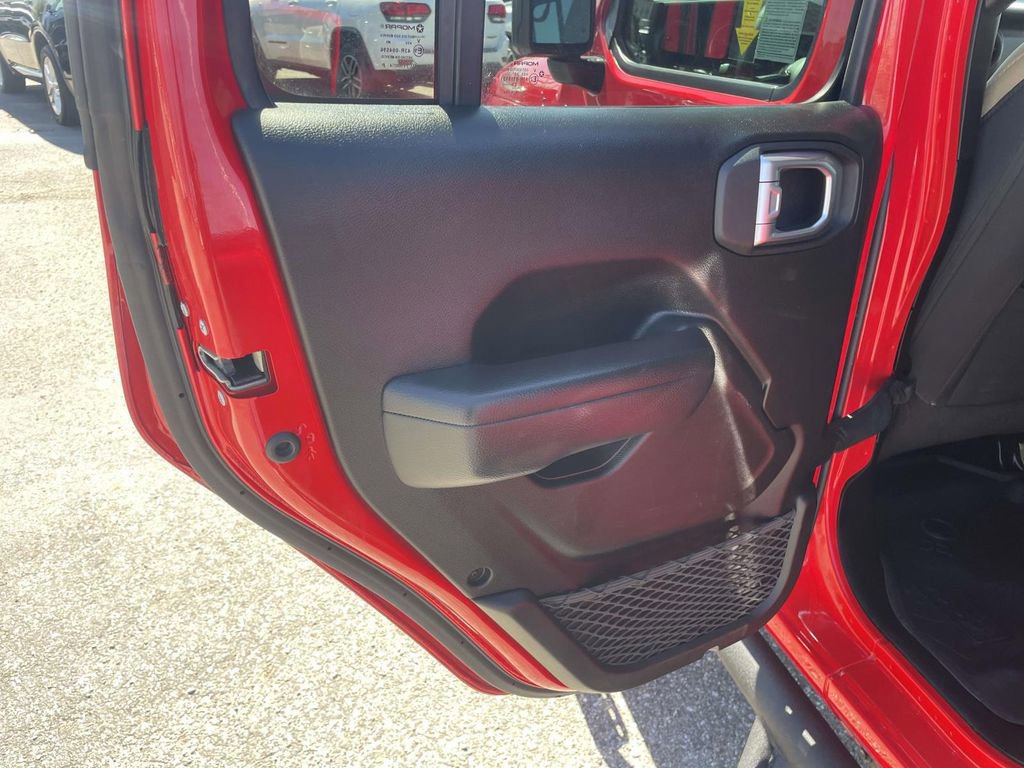 Used 2023 Jeep Gladiator Willys image 19