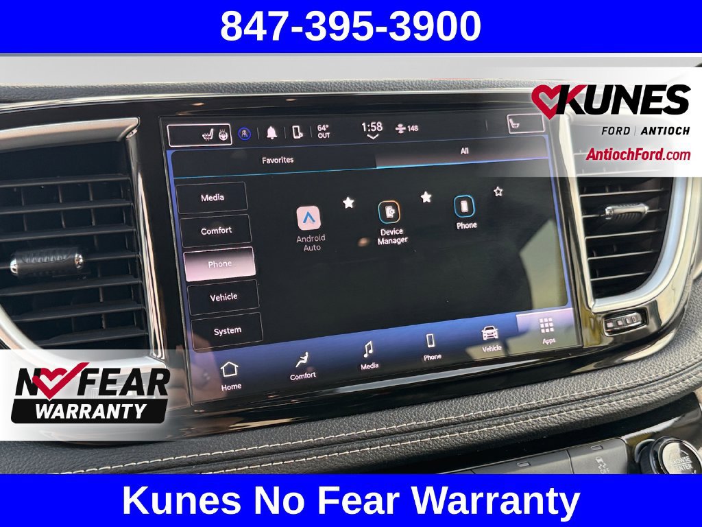 Used 2023 Chrysler Pacifica Touring-L FWD image 29