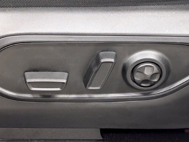Used 2026 Jeep Grand Cherokee L Limited AWD/4WD image 12
