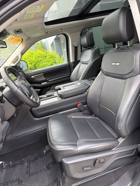 Certified 2025 Ford Expedition Platinum AWD/4WD image 18