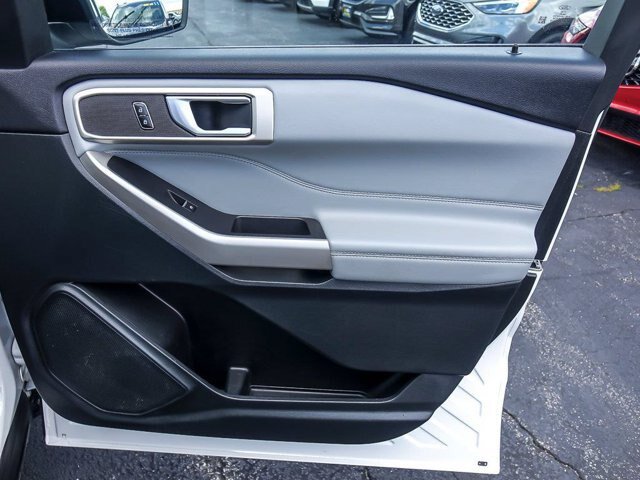 Certified 2023 Ford Explorer XLT w/ XLT Sport Appearance Package AWD/4WD image 34