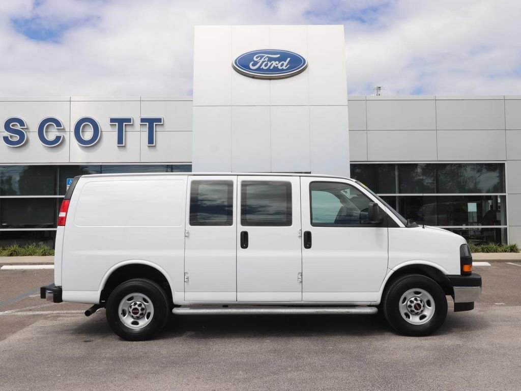 Used 2024 GMC Savana 2500 w/ Driver Convenience Package image 6