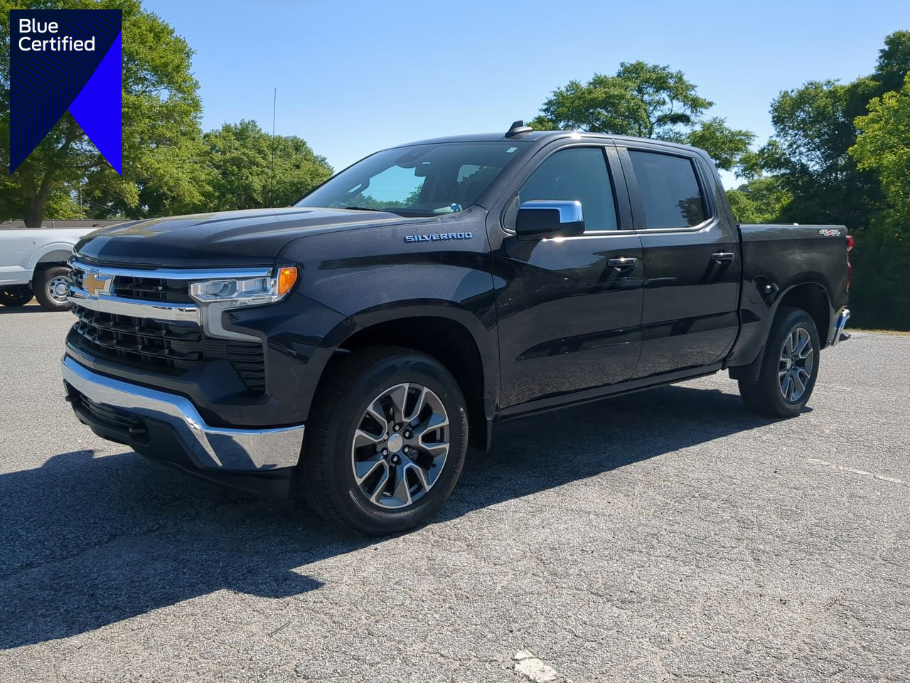 Used 2022 Chevrolet Silverado 1500 LT w/ Protection Package image 1