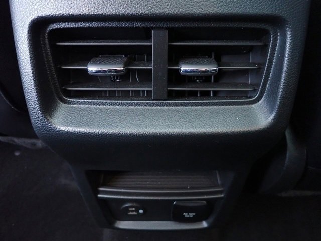 Certified 2022 Ford Edge SEL w/ Convenience Package image 19