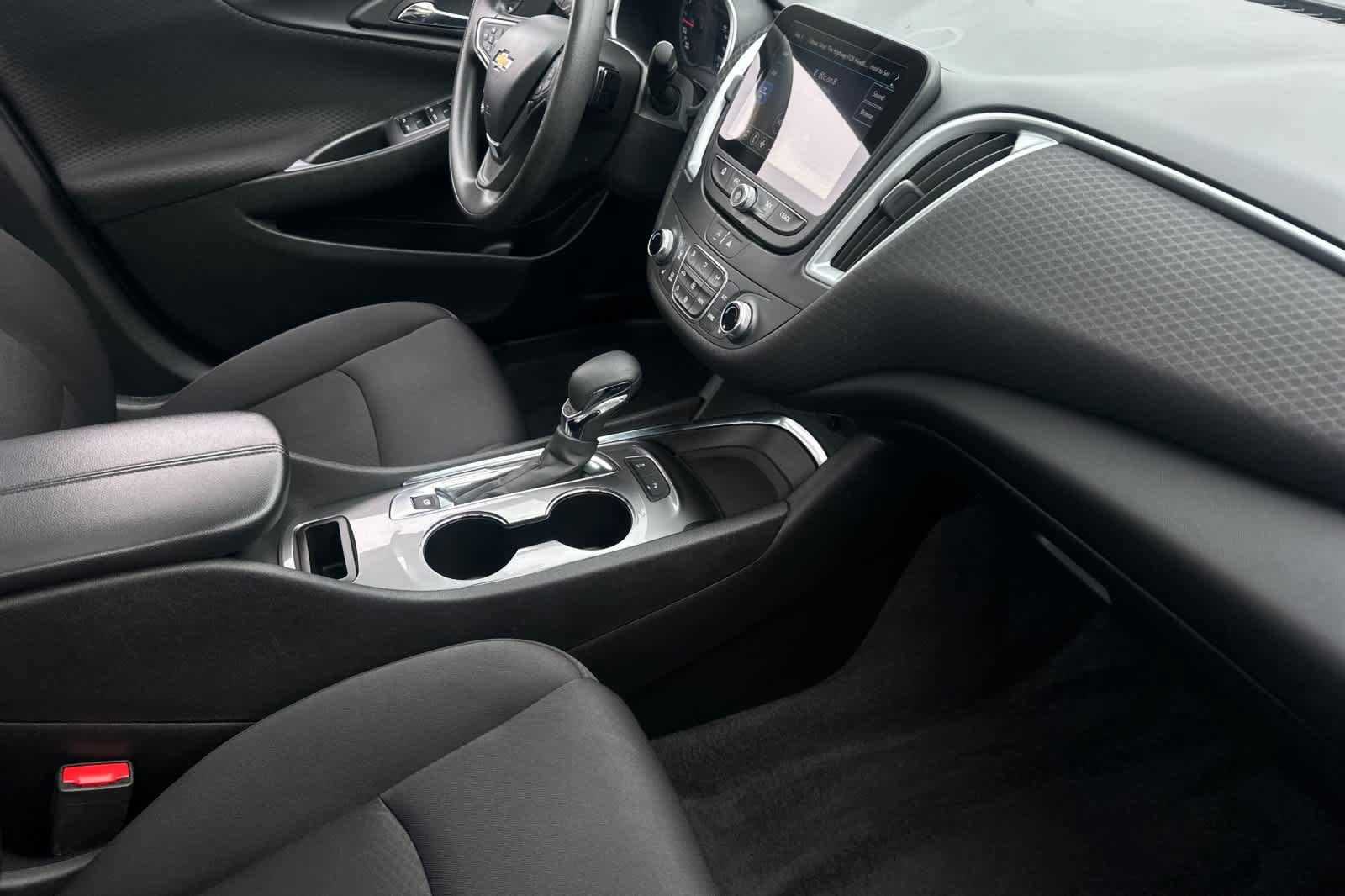 Used 2024 Chevrolet Malibu LT image 16