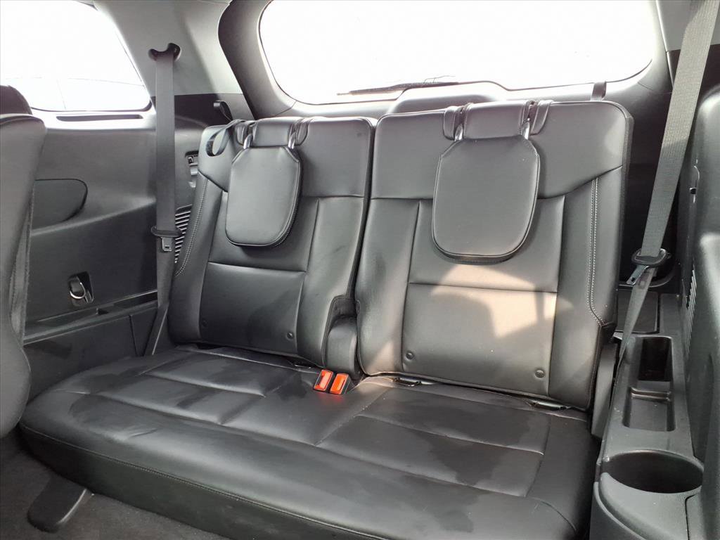 Certified 2022 Ford Explorer XLT w/ Equipment Group 202A image 11