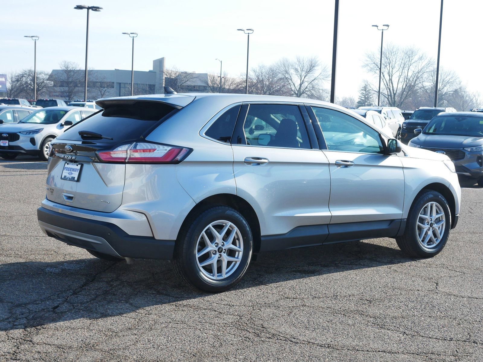 Certified 2023 Ford Edge SEL image 4