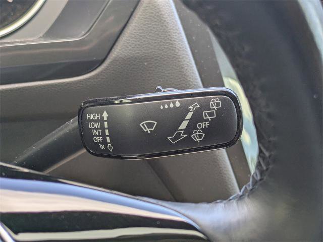 Used 2018 Volkswagen Tiguan SE image 29