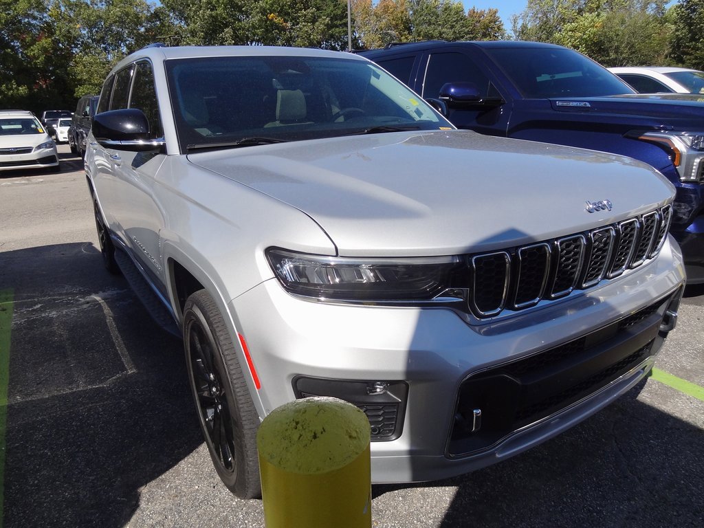 Used 2021 Jeep Grand Cherokee L Overland w/ Advanced Protech Group III image 1