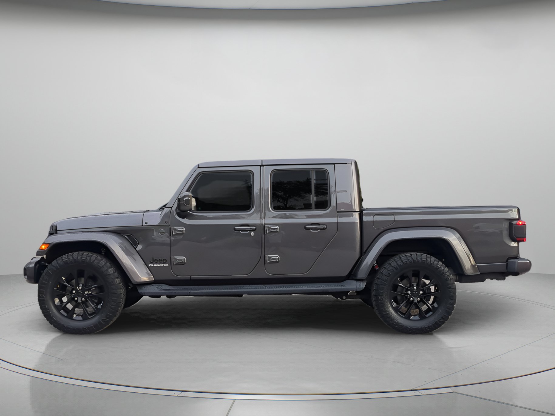 Used 2021 Jeep Gladiator Overland AWD/4WD image 43