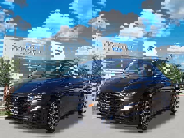 Used 2023 Hyundai Sonata SEL image 1