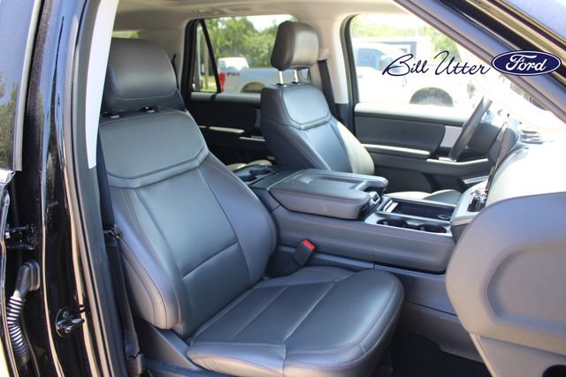 Certified 2025 Ford Expedition Max Active AWD/4WD image 11