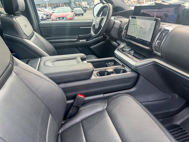 Certified 2025 Ford Expedition Platinum w/ Stealth Appearance Package image 36