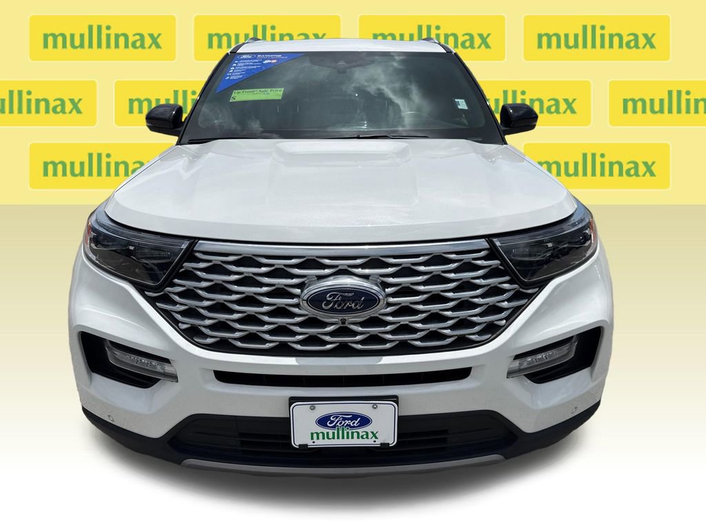 Certified 2022 Ford Explorer Platinum w/ Equipment Group 601A AWD/4WD image 12